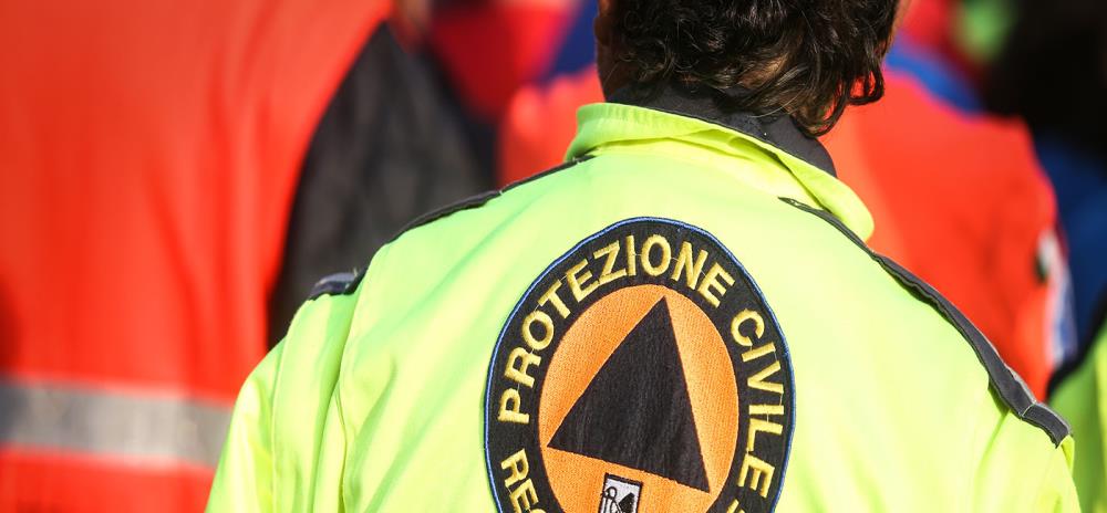 Sicurezza: la scelta salva-vita dell'abbigliamento ad alta visibilità –  Cope Brescia – Antincendio e Antinfortunistica