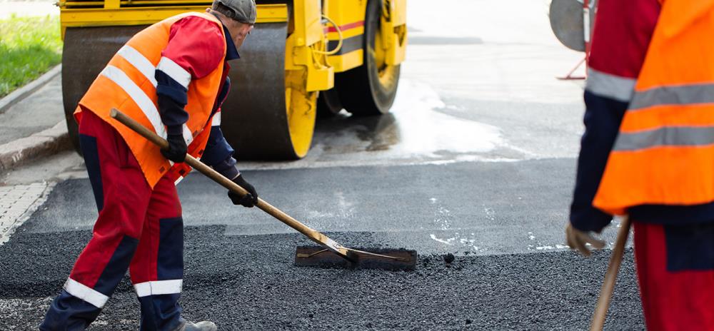 Valutazione rischi asfaltatura: quali sono i pericoli e come proteggersi